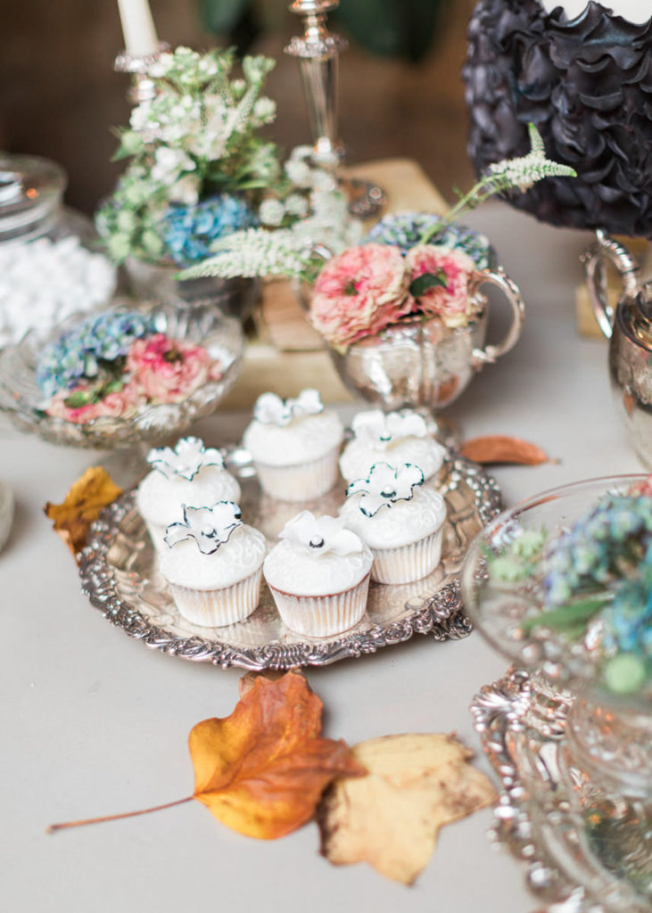 italian-wedding-mini-cakes