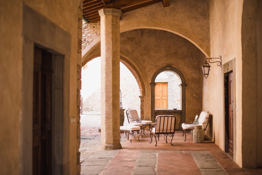 tuscan-wedding-castle